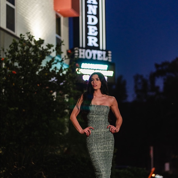 Meet your Posher, Tyler - Picture 7 of 13